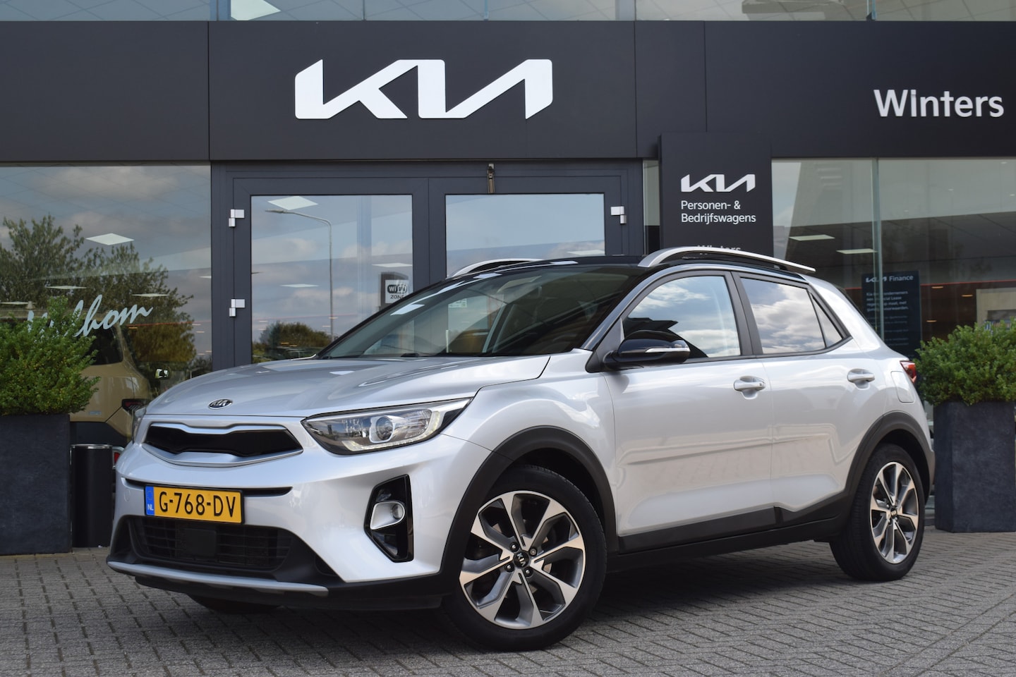 Kia Stonic - 1.0 T-GDi DynamicPlusLine | Trekhaak | Navigatie | Camera | Climate + Cruise Control | Tot - AutoWereld.nl