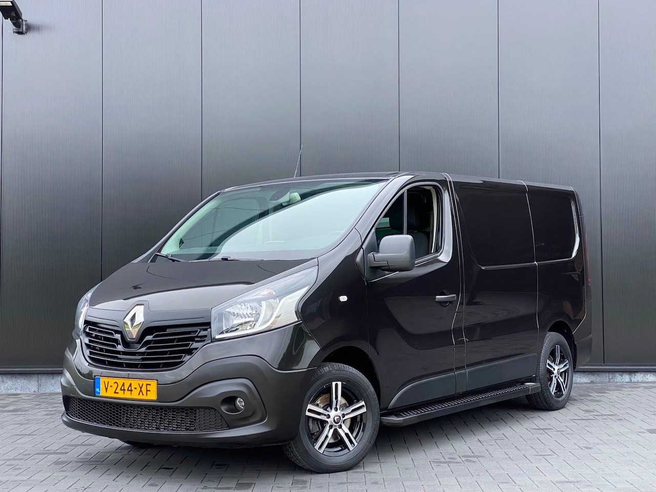 Renault Trafic - 1.6 dCi T27 L1H1 Comfort 1.6 dCi T27 L1H1 Comfort - AutoWereld.nl