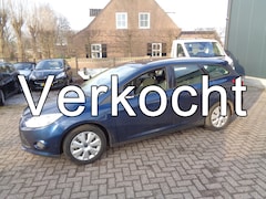 Ford Focus Wagon - 1.0 EcoBoost Trend Airco, navigatie, trekhaak. distributie vervangen