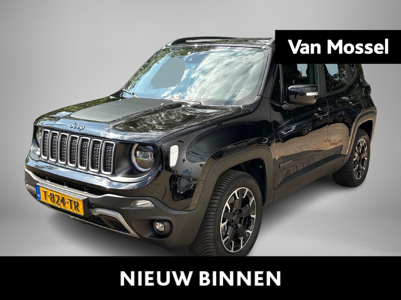 Jeep Renegade - 4xe 240 Plug-in Hybrid Electric New Upland | Navigatie | Parkeersensoren voor + achter | A - AutoWereld.nl