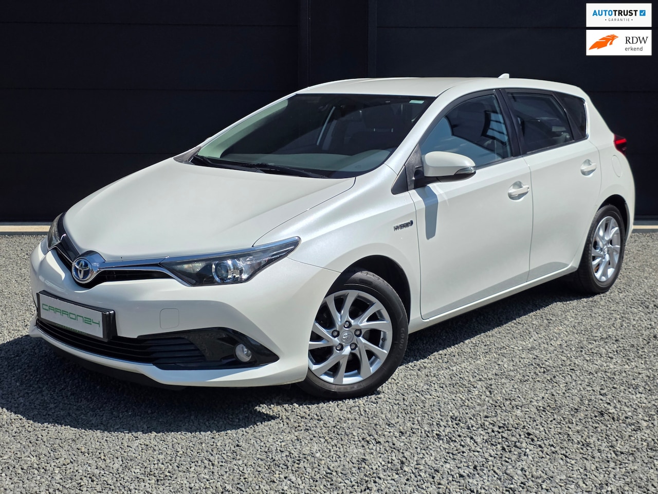 Toyota Auris - 1.8 Hybrid Business Pro | Dealer ond. | Keyless | - AutoWereld.nl