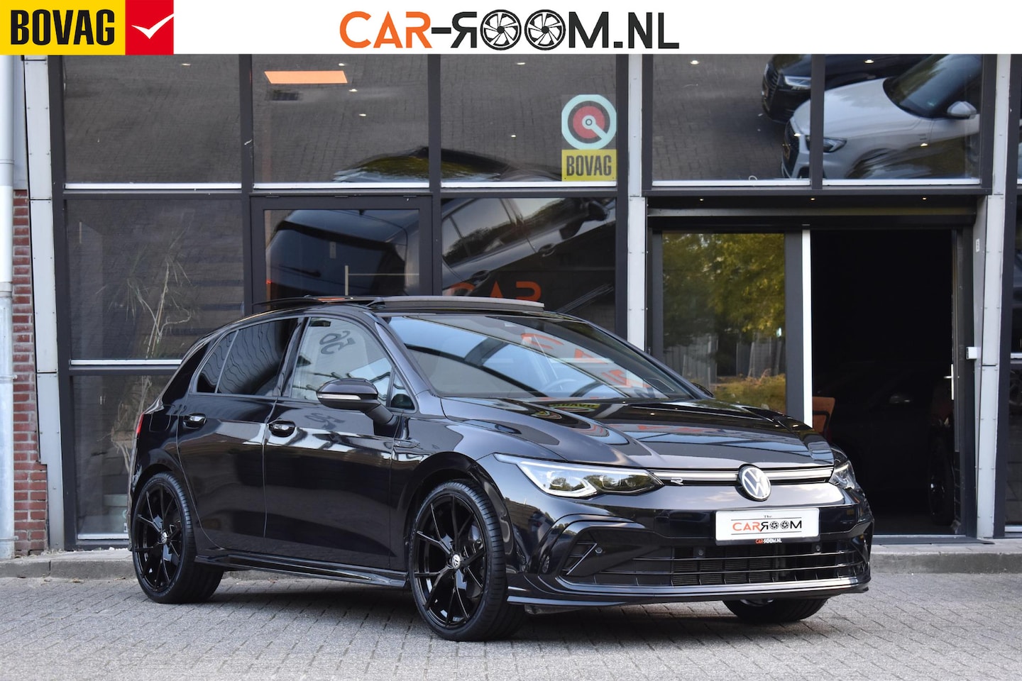 Volkswagen Golf - 1.5 eTSI R-Line Pano HUD IQ H/K Lane Keyless Camera ACC - AutoWereld.nl