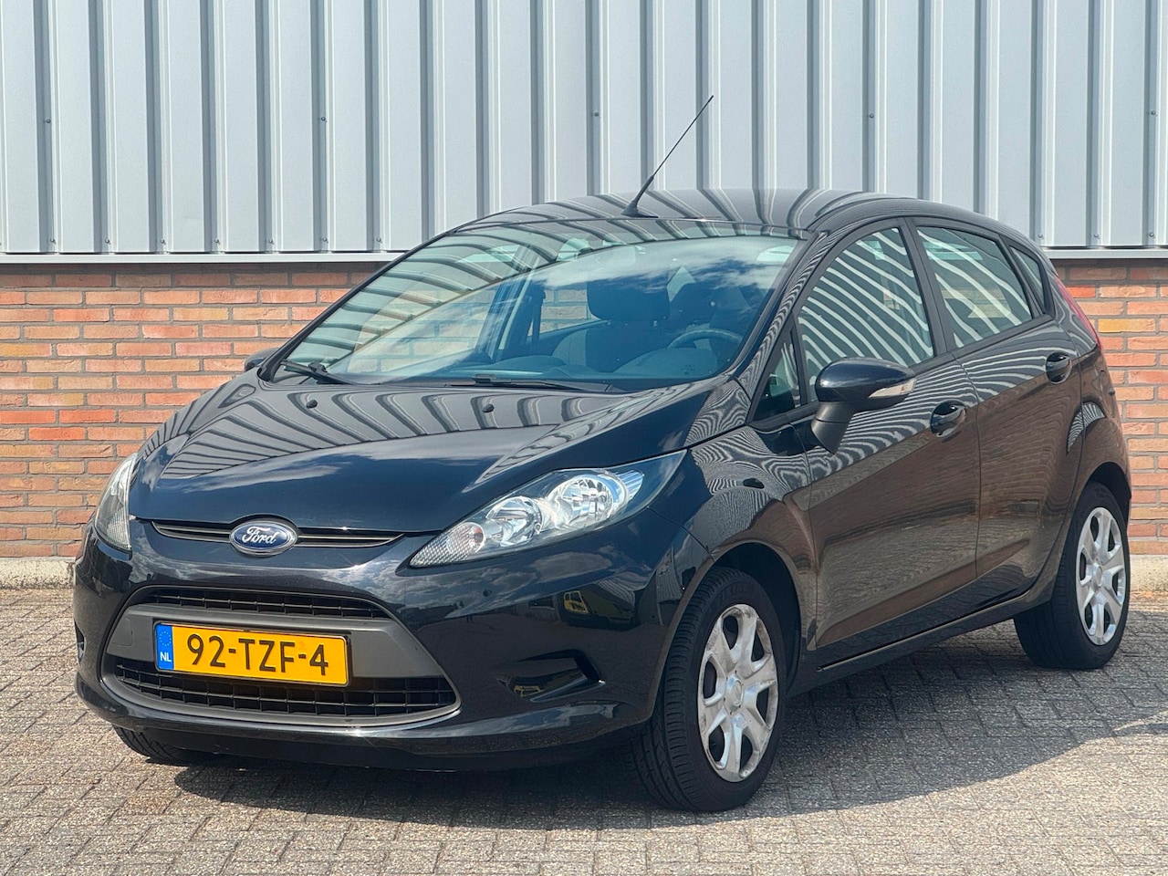 Ford Fiesta - 1.25 Champion Airco 5drs - AutoWereld.nl