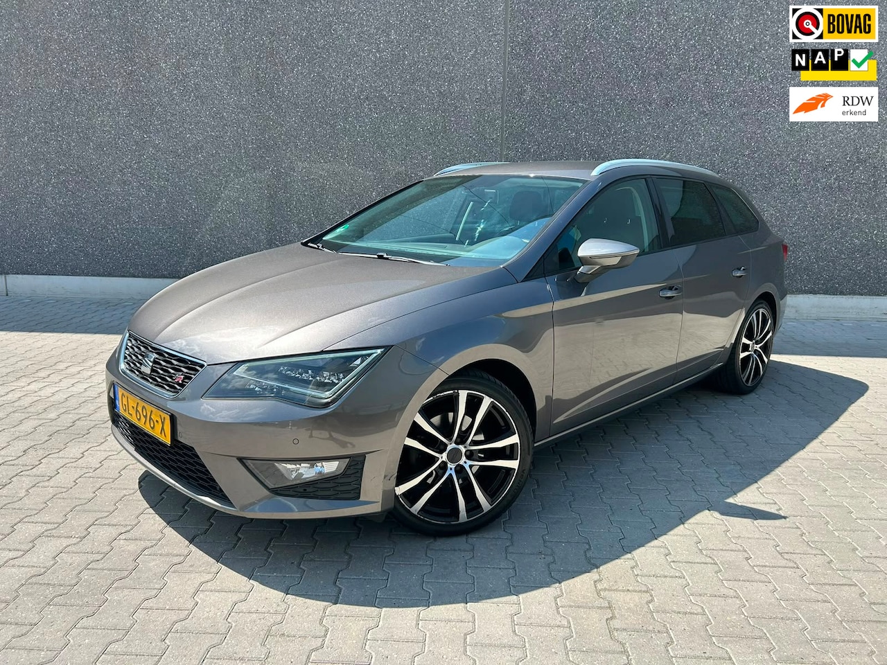 SEAT Leon ST - 1.4 EcoTSI FR Connect | CARPLAY | A.CAMERA | NAVI | AUX/USB | BLUETOOTH | CC | PDC | APK T - AutoWereld.nl