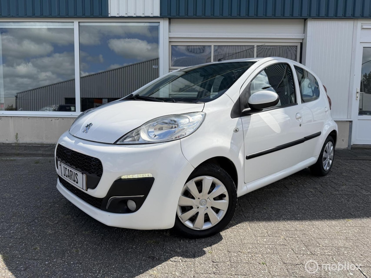 Peugeot 107 - 1.0-12V Blue Lease|apk|airco|nap|lage km|LED - AutoWereld.nl