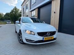Volvo V60 - 2.0 D2 Ocean Race (bj 2015) Euro6/Clima/Park.sensor/Parelmoer