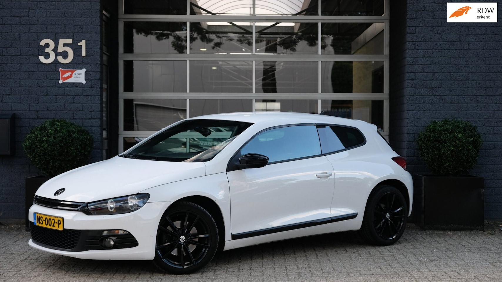Volkswagen Scirocco - 2.0 TSI Highline 211PK DSG CARPLAY - AutoWereld.nl