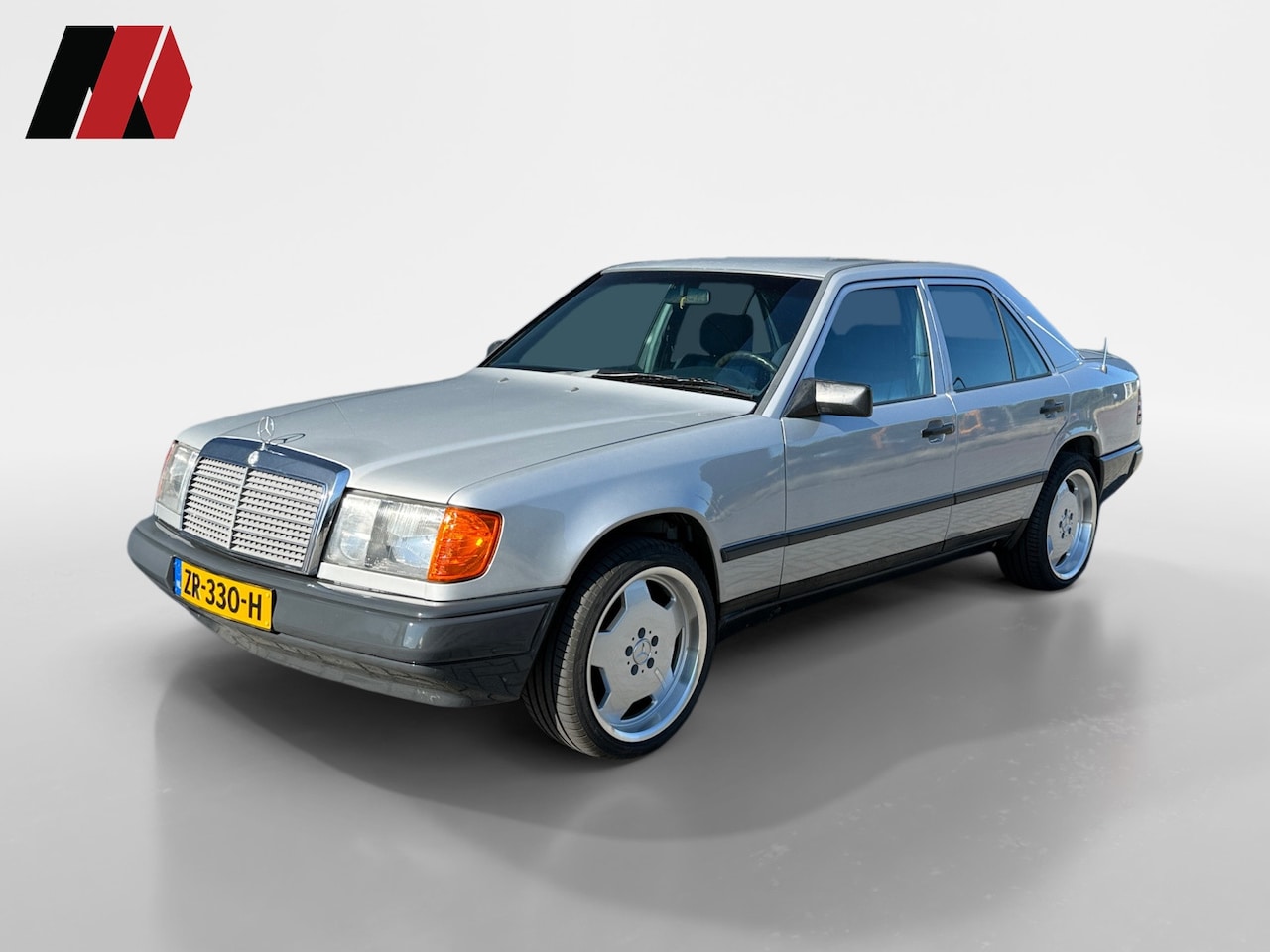 Mercedes-Benz 200-500 (W124) - 230 E | Automaat | Oldtimer - AutoWereld.nl