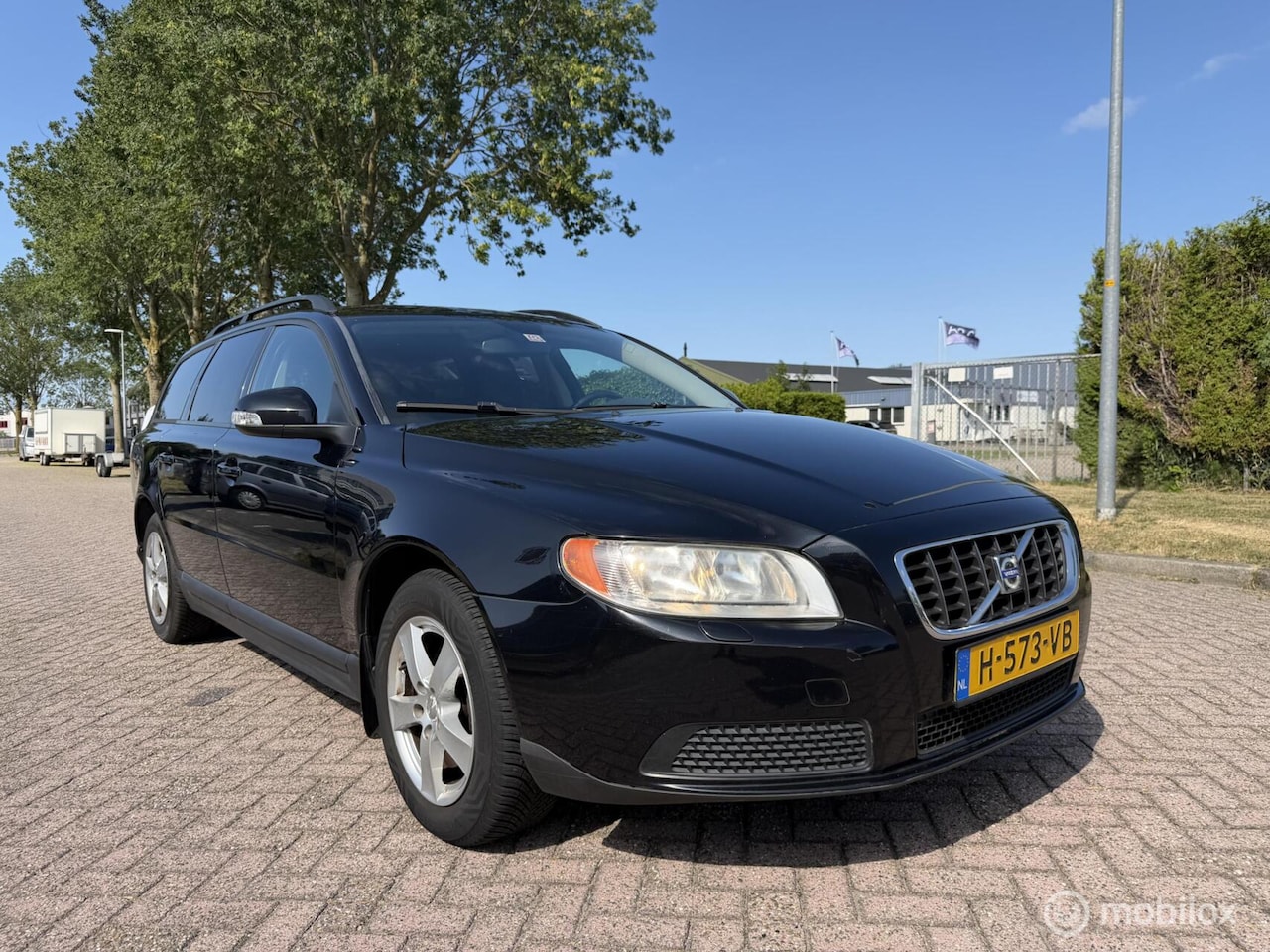 Volvo V70 - 2.0F Eerste Eigenaar! - AutoWereld.nl