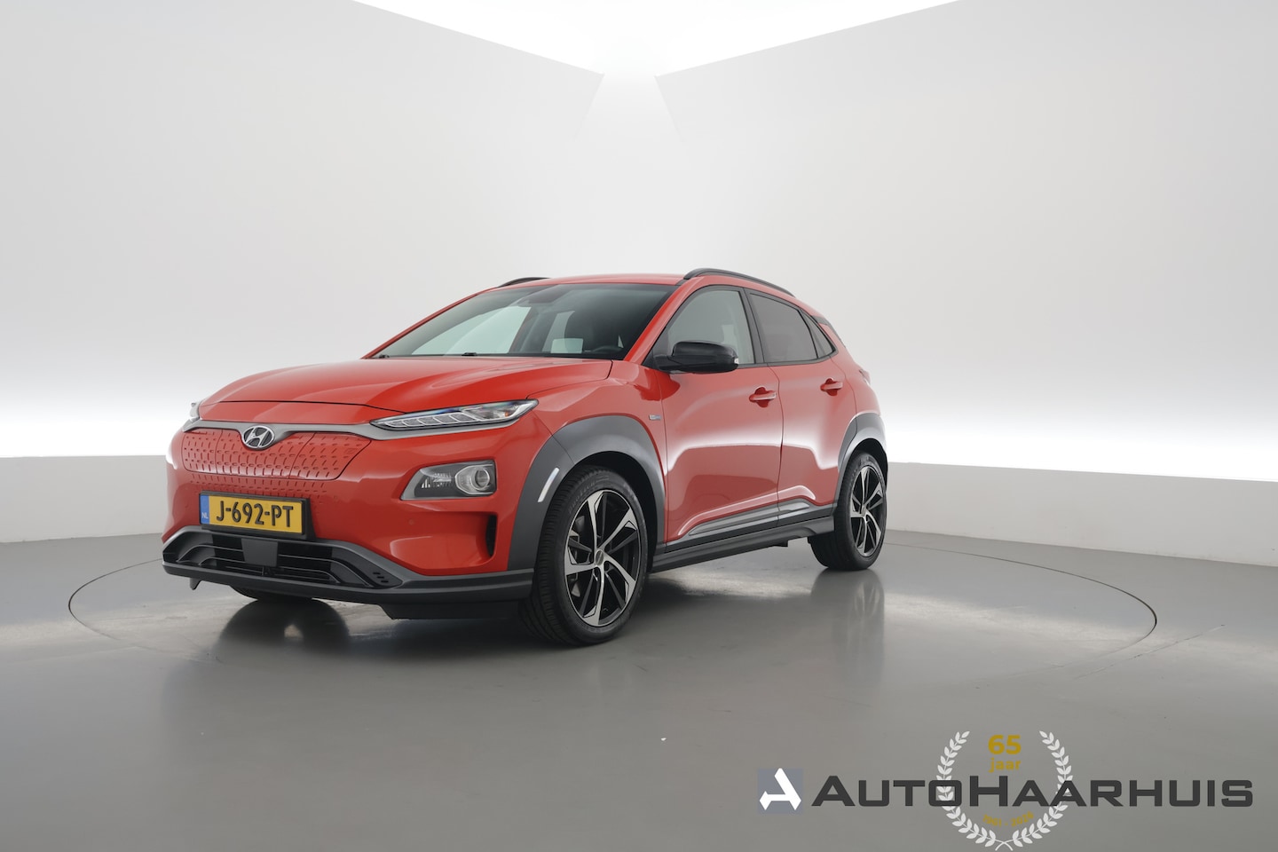 Hyundai Kona Electric - EV Premium 64 kWh | |Rijklaar ! |SOH 96.6% | Warmtepomp | HUD | Krell | Adapt. Cruise | Ca - AutoWereld.nl