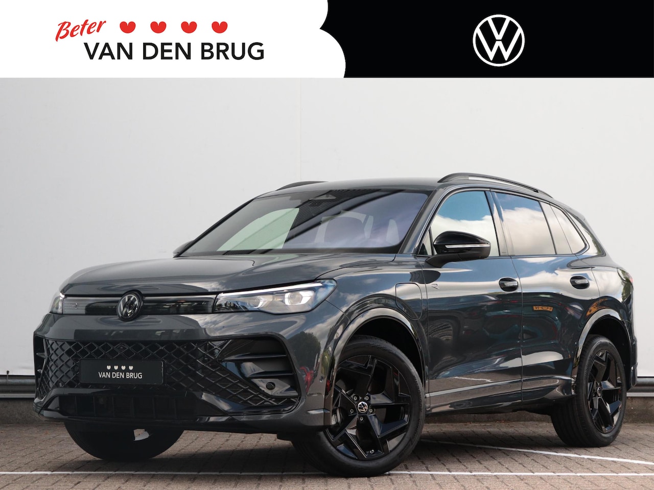Volkswagen Tiguan - 1.5 eHybrid 272pk R-Line | Head-up | Leder | Trekhaak | Memory | Stoelverwarming v+a | - AutoWereld.nl