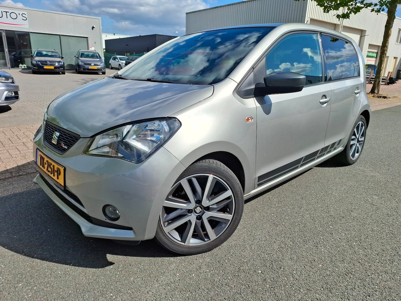 SEAT Mii - 1.0 FR Intense CLIMA/CRUISE/PDC/STOELVERWARMING! - AutoWereld.nl