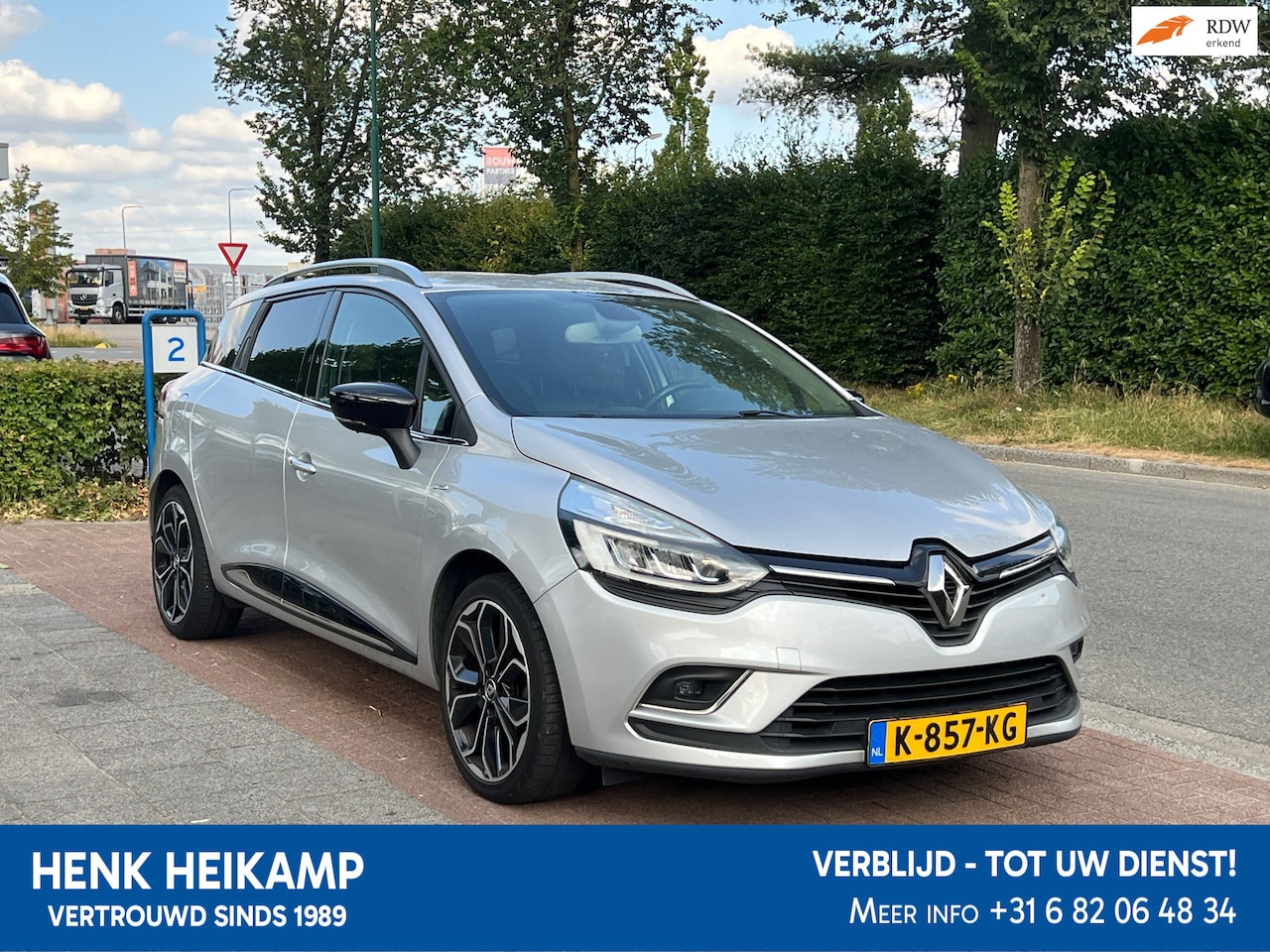 Renault Clio Estate - 1.2 TCe Bose *Navi|Trekhaak - AutoWereld.nl