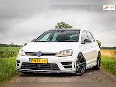 Volkswagen Golf - 2.0 TSI R 4Motion DSG / PANO / STAGE 1 / CARBON STUURWIEL / BOMVOLL OPTIES /