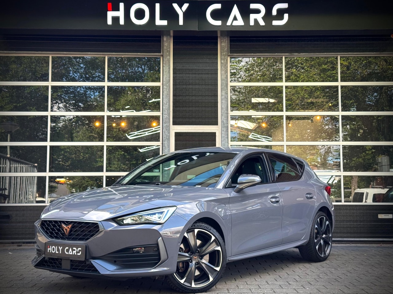 CUPRA Leon - 1.4 e-Hybrid VZ | KEYLESS | CAMERA | LED | - AutoWereld.nl