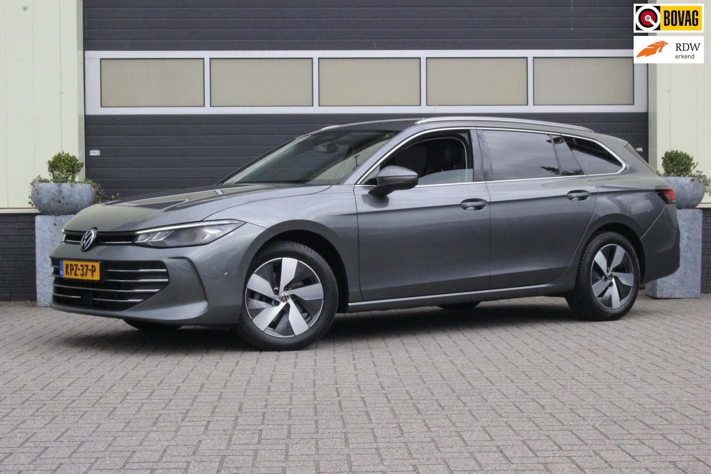 Volkswagen Passat Variant - 1.5 eTSI Business | Camera | Dodehoek detectie | - AutoWereld.nl