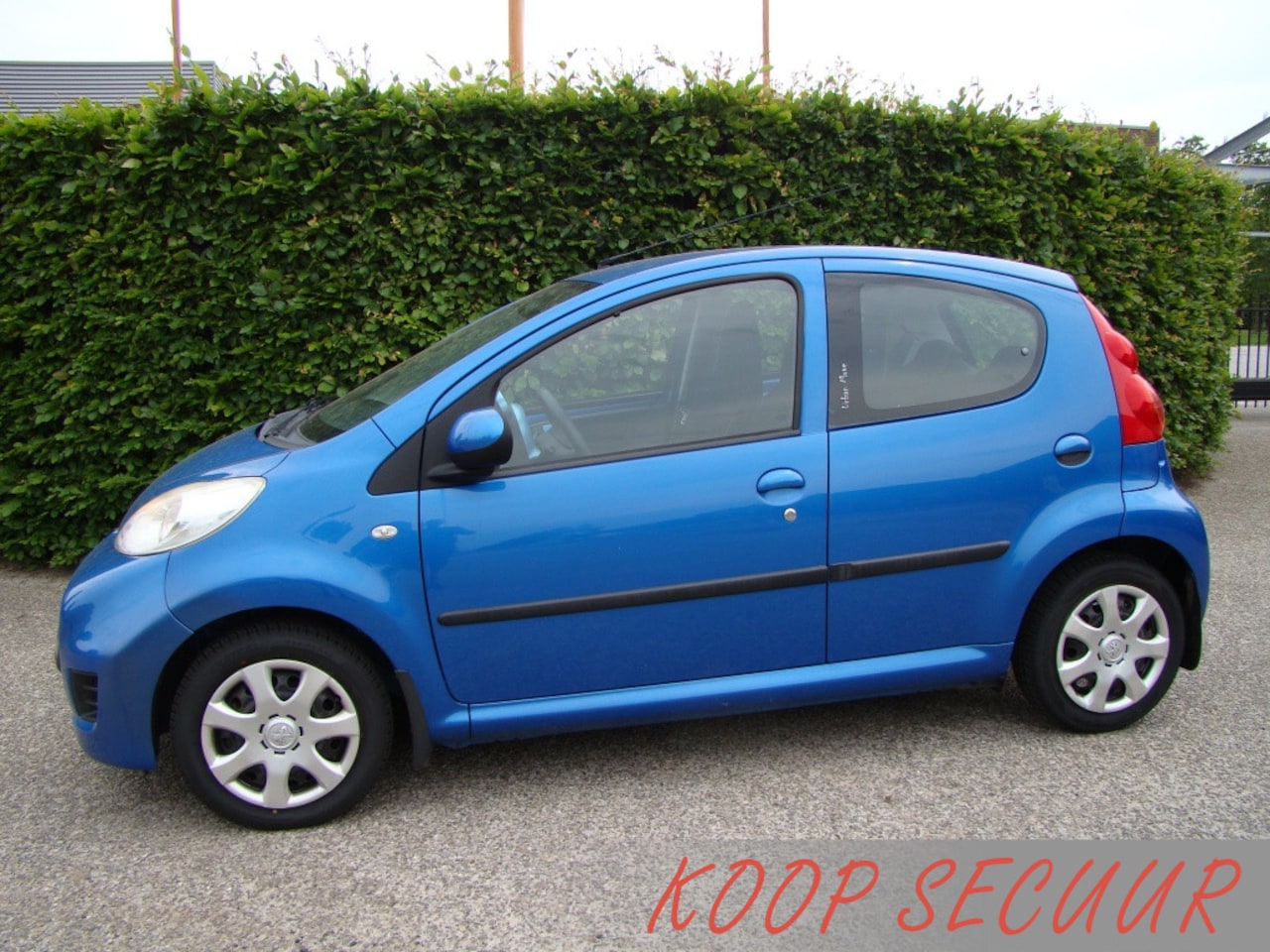 Peugeot 107 - 1.0-12V Urban Move Airco 5 Drs !! - AutoWereld.nl