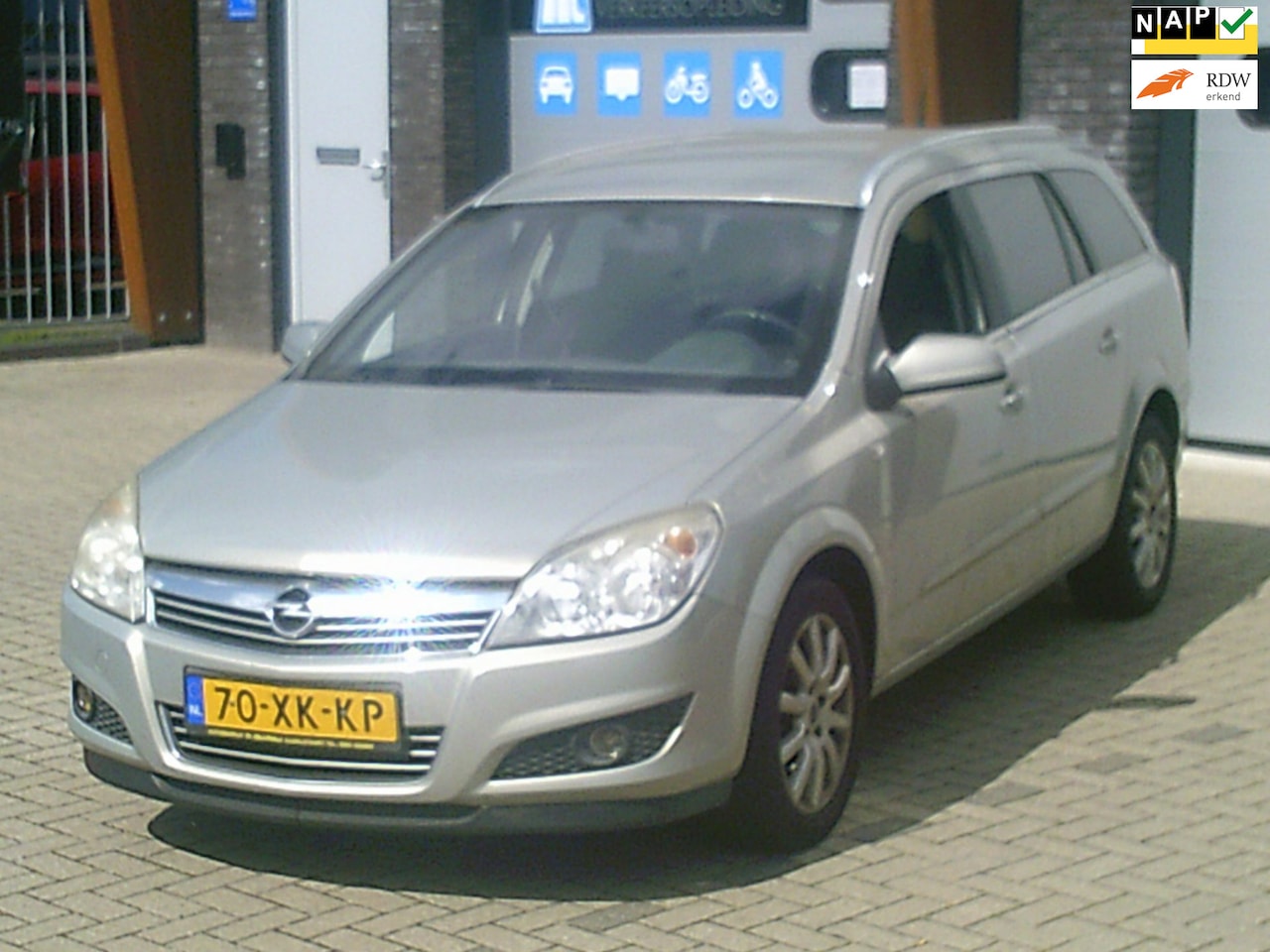 Opel Astra Wagon - 1.6 Temptation Airco Stuurbekr Trekhaak - AutoWereld.nl