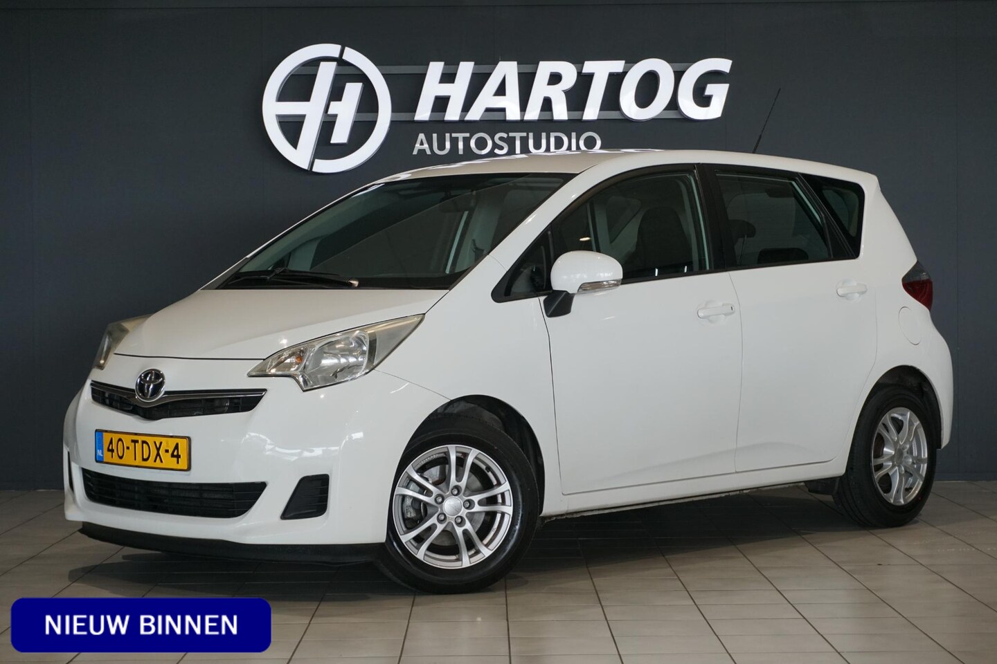 Toyota Verso S - 1.3 VVT-i Comfort *DEALER ONDERHOUDEN* + AIRCO - AutoWereld.nl