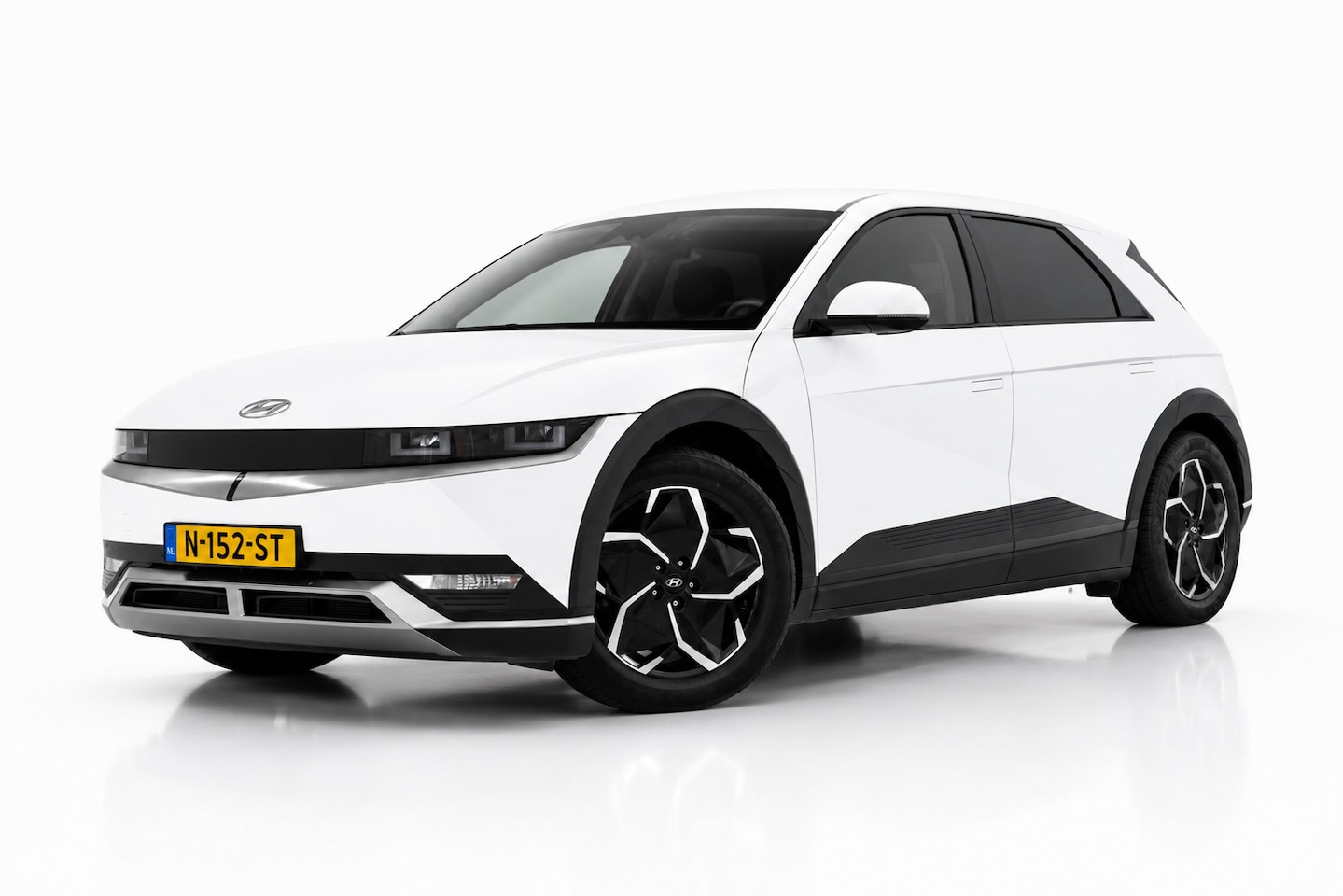 Hyundai IONIQ 5 - Style 73kWh SOH 100% | TREKHAAK | NAP | CAMERA | APPLE CARPLAY | ANDROID AUTO - AutoWereld.nl