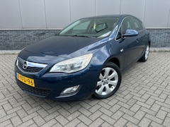 Opel Astra - 1.4 Turbo Business