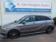 Mercedes-Benz B-klasse - 180 AMG Edition Automaat, Clima, Cruise, Navi, Trhaak