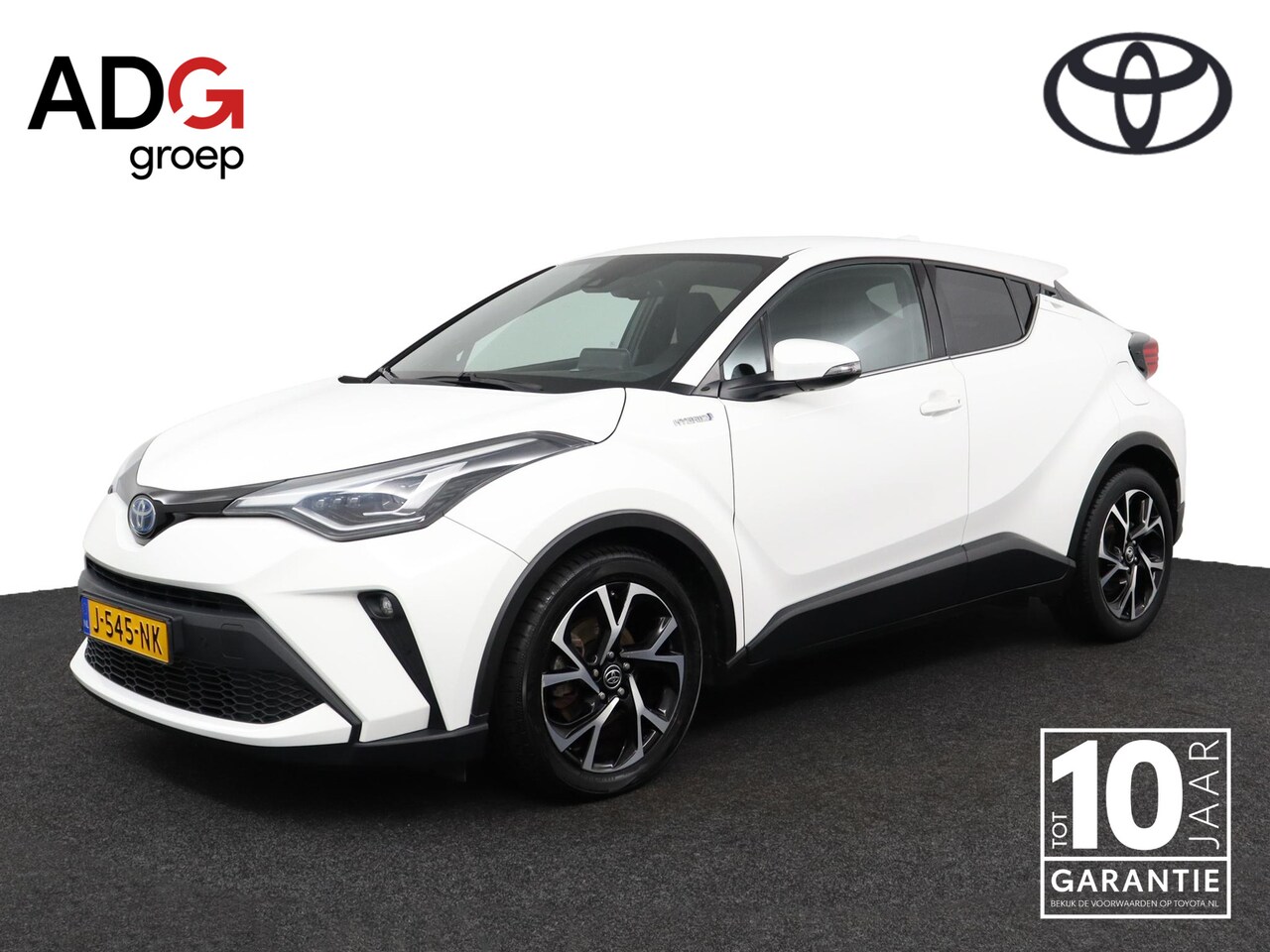 Toyota C-HR - 1.8 Hybrid First Edition | navigatie | parkeer sensoren | stoel verwarming | - AutoWereld.nl