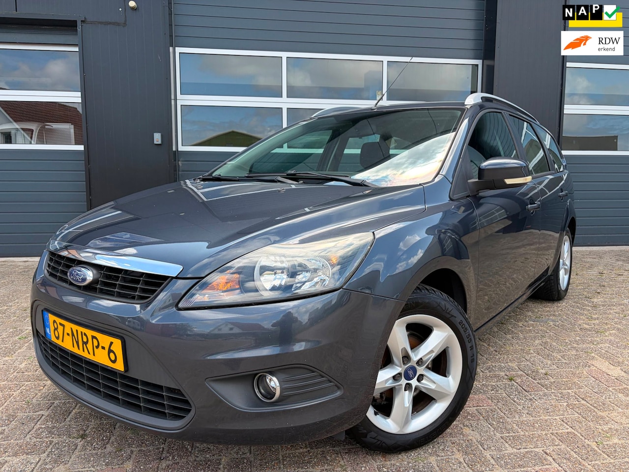Ford Focus Wagon - 1.6|Airco|Navi|BT|Cruise control!!!| - AutoWereld.nl