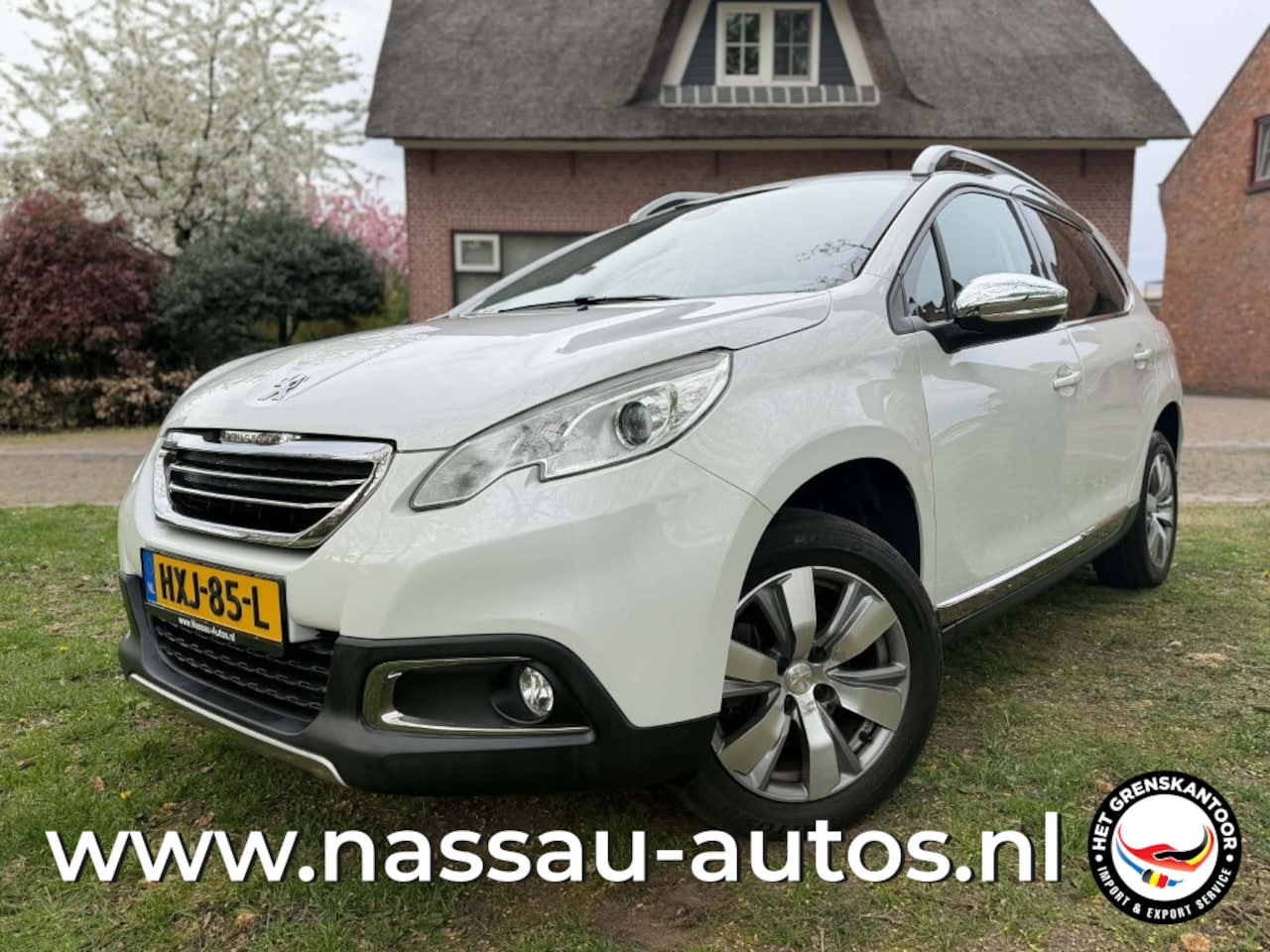 Peugeot 2008 - 1.2 PureTech 110PK Allure Parelmoer Wit APK 03/2027 - AutoWereld.nl