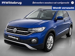Volkswagen T-Cross - 1.0 TSI Life / Navigatie / App connect / Dodehoek herkenning / Afneembare trekhaak /