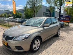 Kia Cee'd - 1.4 CVVT - AIRCO - NL AUTO - NAP - ZONDAG OPEN