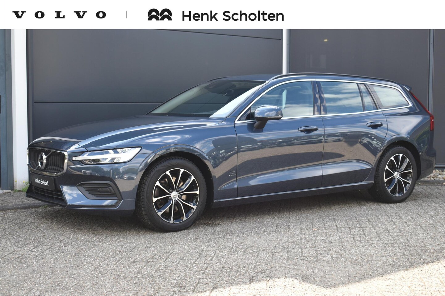 Volvo V60 - 2.0 B3 Momentum Business | Adaptive Cruise Control | Pilot Assist | Achteruitrijcamera | P - AutoWereld.nl