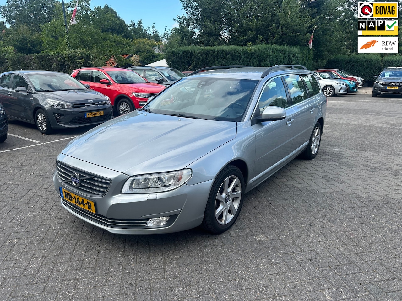 Volvo V70 - 2.0 D3 Polar 2.0 D3 Polar+ , leer , navigatie 110 kw euro6 - AutoWereld.nl