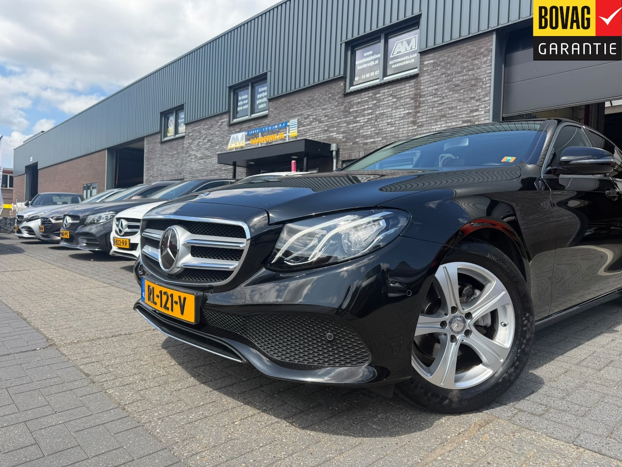 Mercedes-Benz E-klasse - 200 Prestige Plus | 1E EIGENAAR | SCHUIFDAK | ACC | NAVI | PDC | TREKHAAK | CAMERA | - AutoWereld.nl