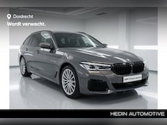 BMW 5-serie Touring - 530e M-Sport | Individual Alvitgrau | 19"+18" Winterset | Panorama | Driving Assistant Pro