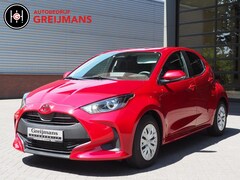 Toyota Yaris - 1.5 Hybrid 115 Comfort|Carplay|CruiseCont. |Rijklaar |BTW auto