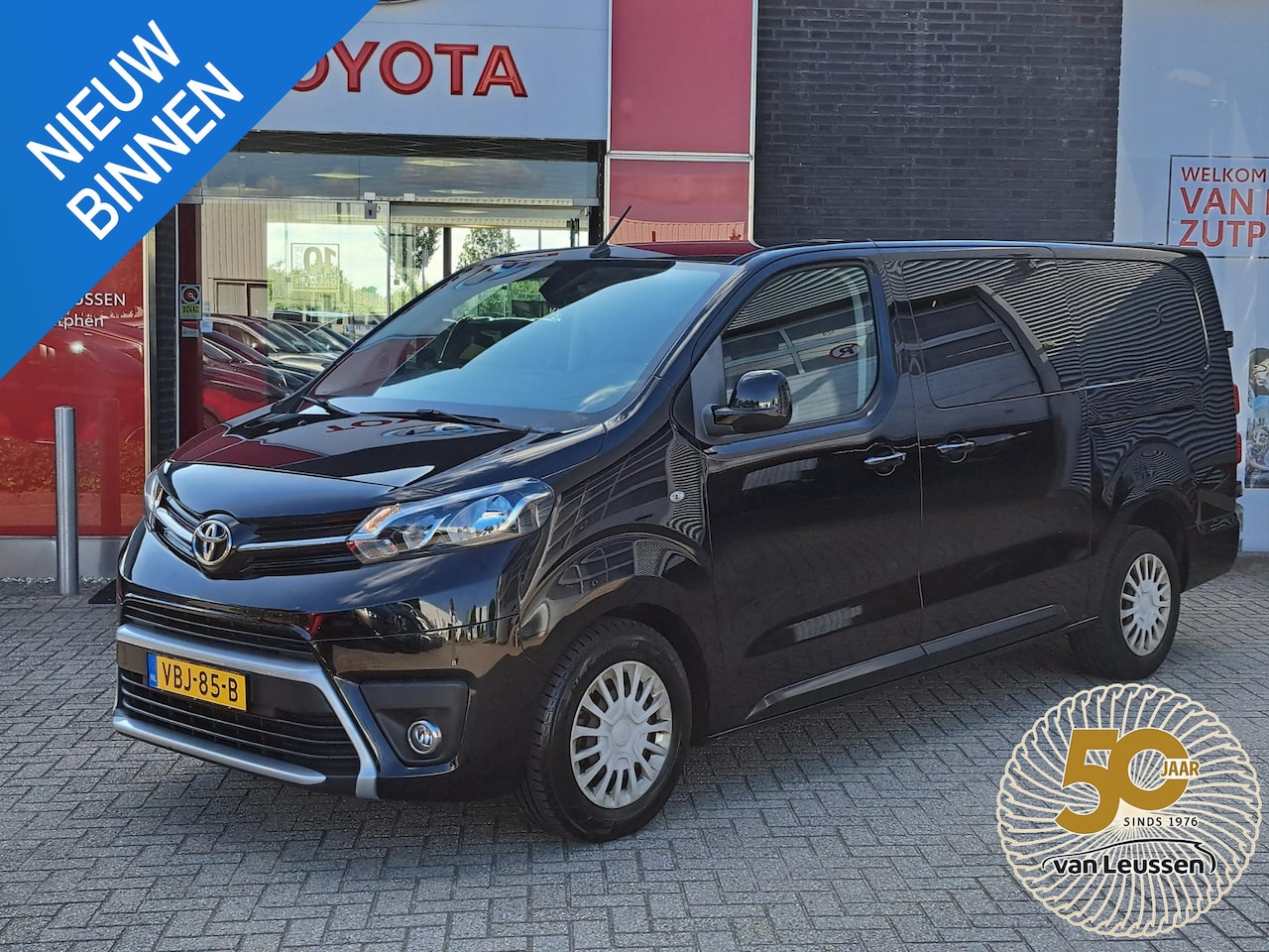 Toyota PROACE Long Worker - 2.0 D-4D Professional DC CRUISE CONTROL PDC ACHTER NAVIGATIE TREKHAAK - AutoWereld.nl