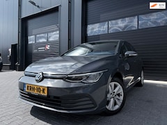 Volkswagen Golf - 1.0 TSI Life|110PK|Carplay|ACC|Sfeer|1e eig|Stoel+stuur verw|Led|PDC|LMV|