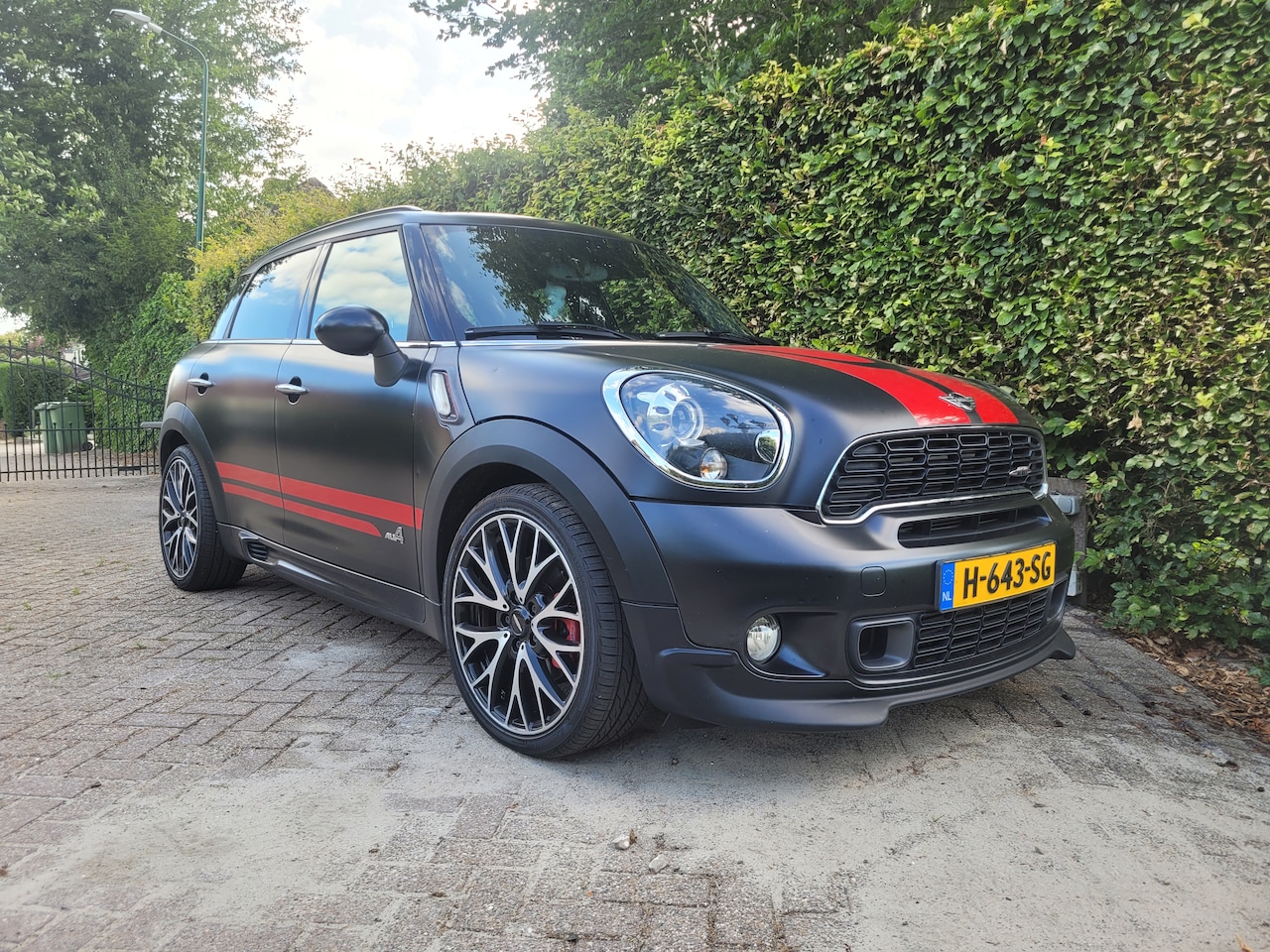 MINI Countryman - 1.6 John Cooper Works ALL4 Chili Frozen Black - AutoWereld.nl