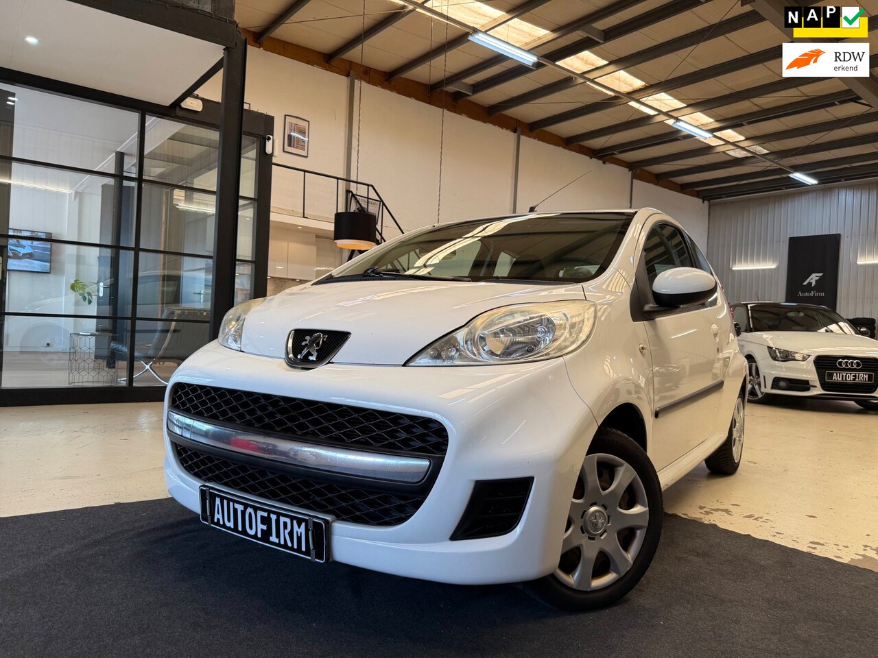 Peugeot 107 - 1.0-12V XS Airco NAP Nette Auto AUX - AutoWereld.nl