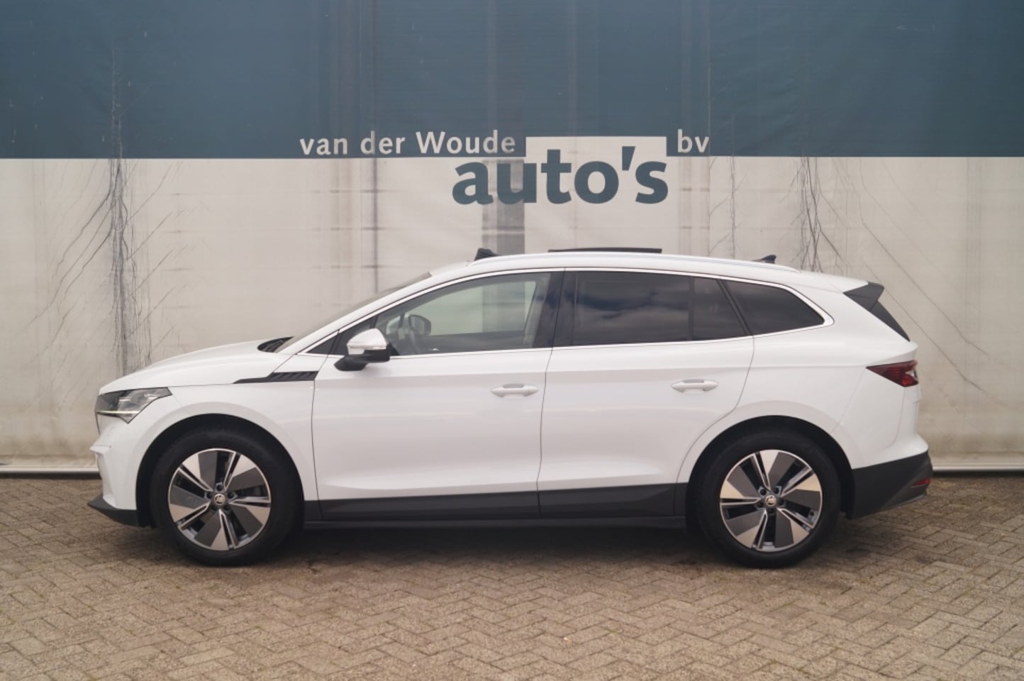 Skoda Enyaq iV - 80 204pk 77kWh -SOH93%-PANO-TREKHAAK-ECC-PDC- - AutoWereld.nl