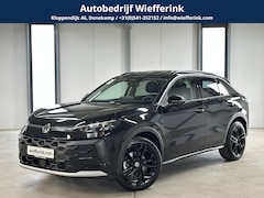 Volkswagen T-Roc - 1.5 eTsi 150 pk Life First Edition | Comfort | Camera | Trekhaak |