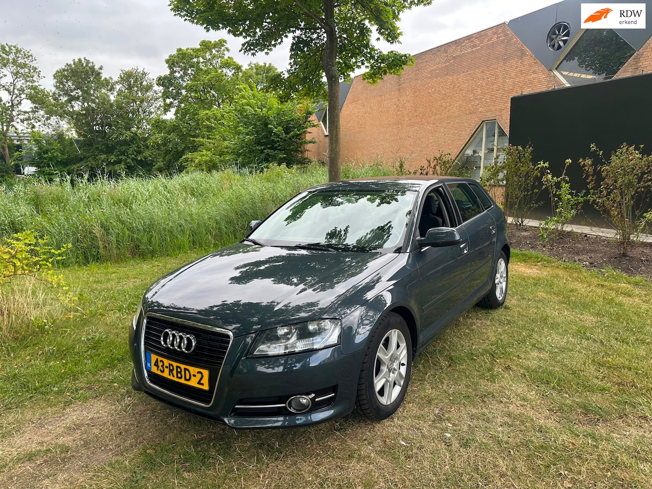 Audi A3 Sportback - 1.2 TFSI Attraction Pro Line Business Airco Clima Cruise S-Tronic - AutoWereld.nl