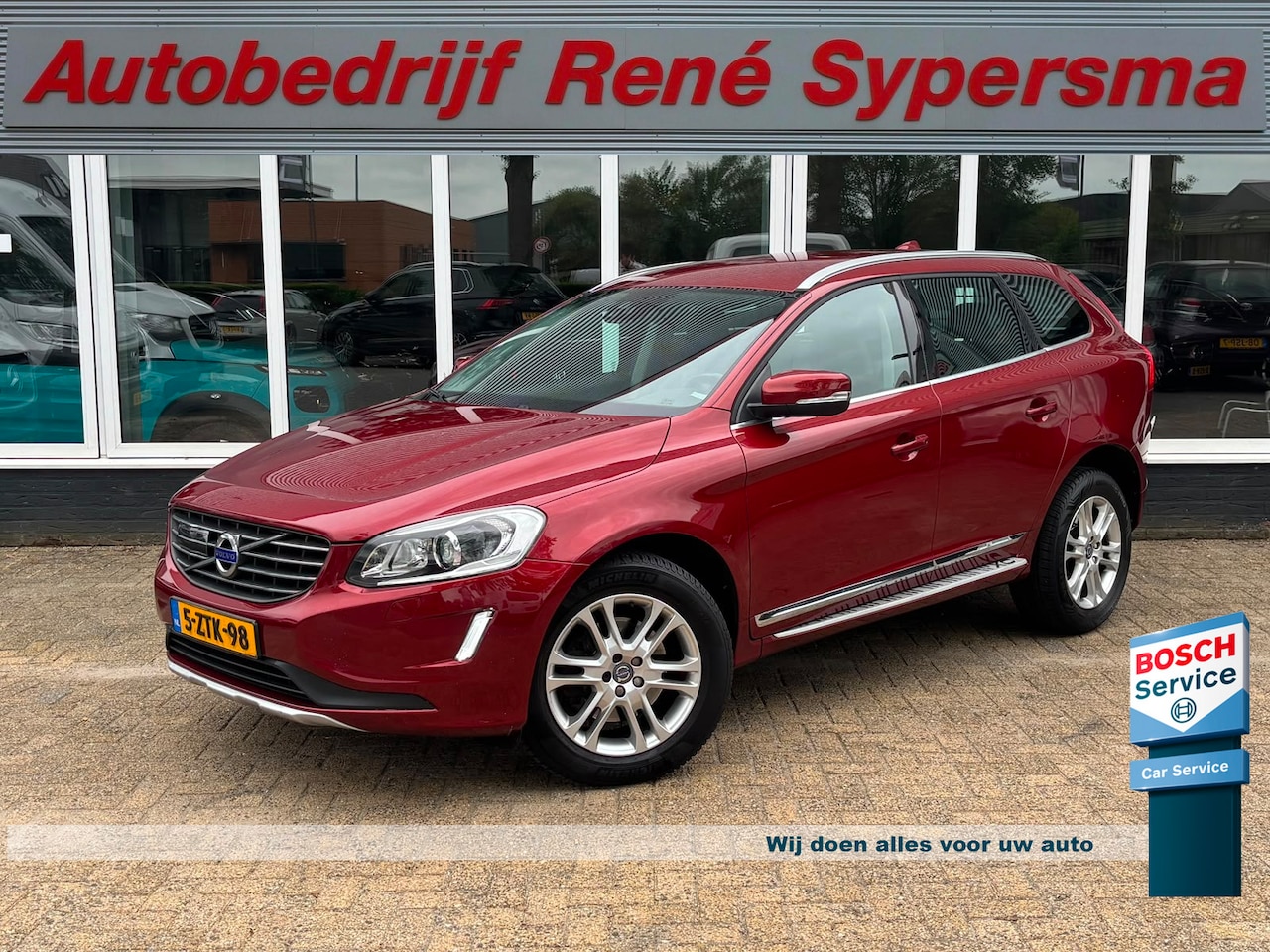 Volvo XC60 - 2.0 T6 FWD Summum | Trekhaak | Haman&Kardon | Dodehoek Detectie | Stoelverwarming - AutoWereld.nl