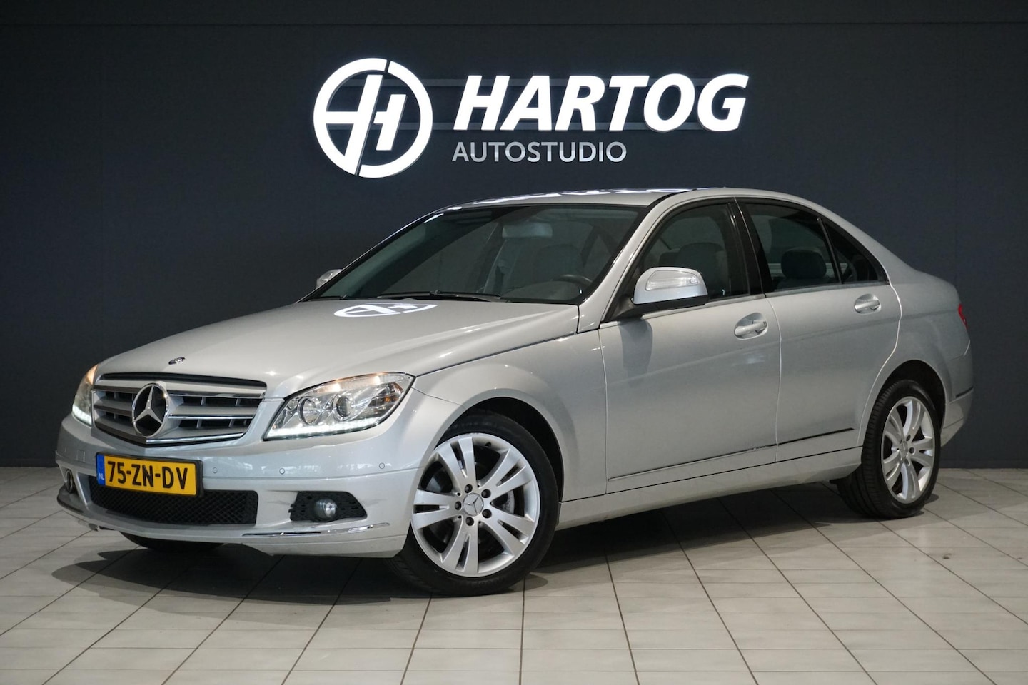 Mercedes-Benz C-klasse - 200 K Avantgarde 184pk AUTOMAAT + COMFORT PAKKET + NAVI - AutoWereld.nl
