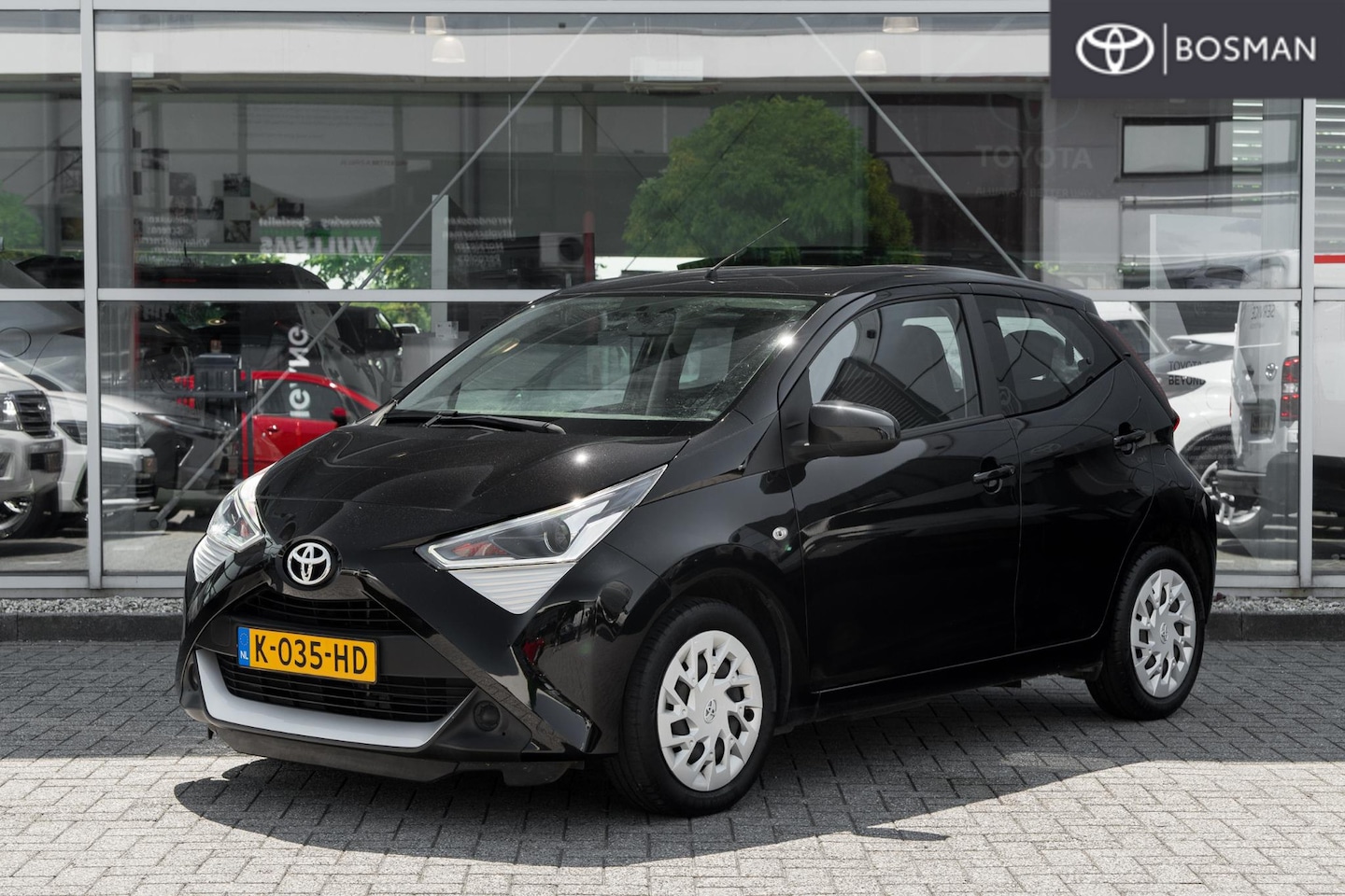 Toyota Aygo - 1.0 VVT-i x-play 1.0 VVT-i x-play - AutoWereld.nl