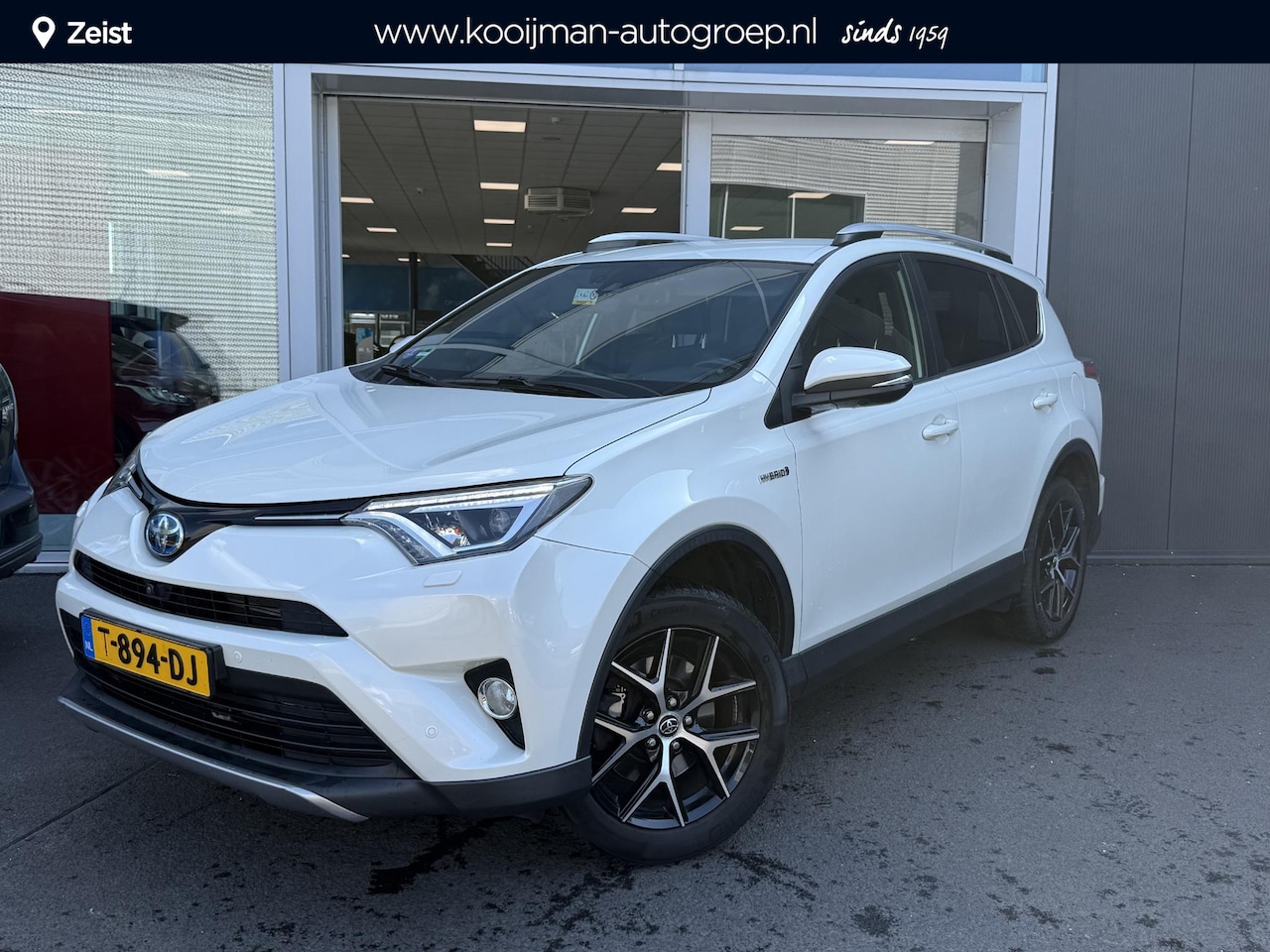 Toyota RAV4 - 2.5 Hybrid AWD Style | Trekhaak | All-season | Dodehoeksensor | Elektrische bestuurderssto - AutoWereld.nl