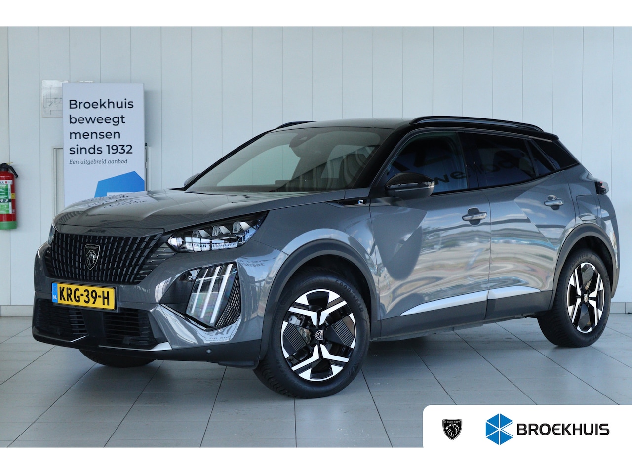 Peugeot e-2008 - EV GT 54 kWh | Cruise Control | Camera | Keyless | Carplay | Climate | LED | Sfeerverlicht - AutoWereld.nl