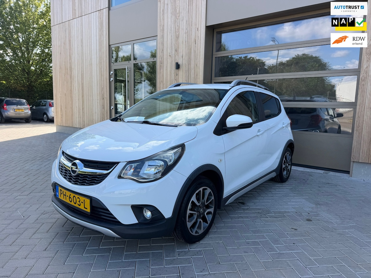 Opel Karl - 1.0 Rocks Online Edition 5DRS|1ste eigenaar|Airco|Stoelverwarming|Stuurverwarming|Parkeers - AutoWereld.nl