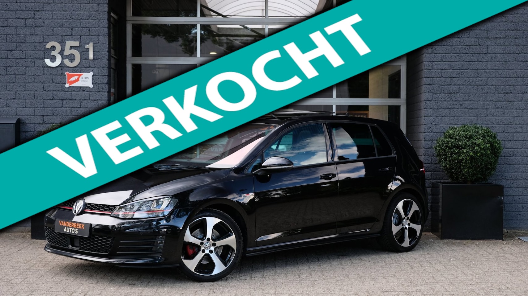 Volkswagen Golf - 2.0 TSI GTI ACC|DYN|PANO|LEDER|VOL! - AutoWereld.nl
